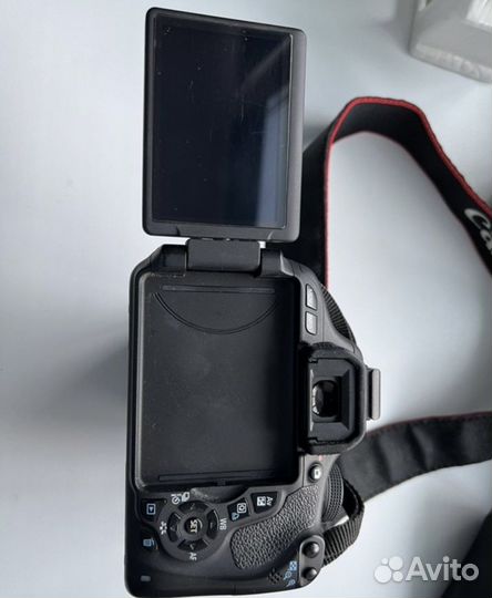 Зеркальный фотоаппарат canon 600d