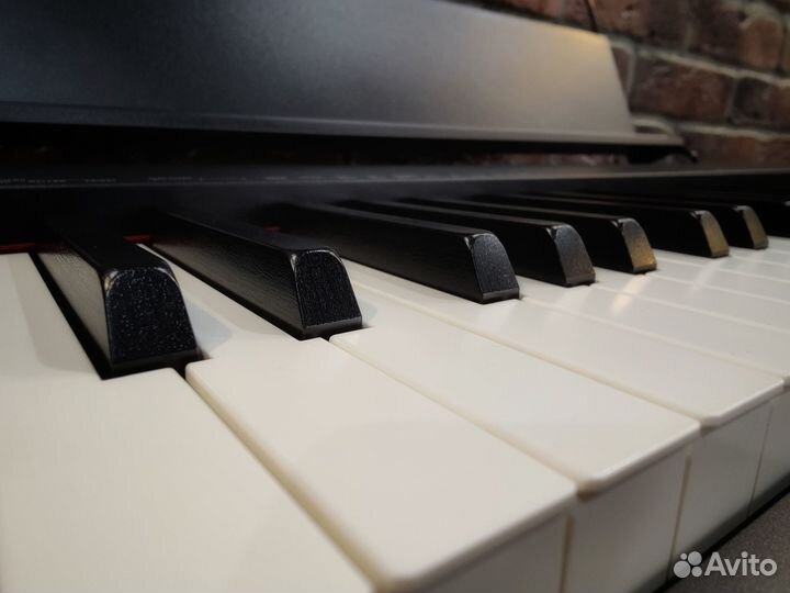 Цифровое пианино Casio (Japan) + Деревянная стойка