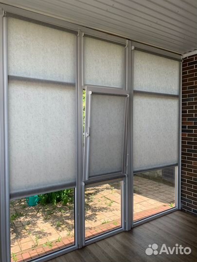 Рулонные шторы с направляющими