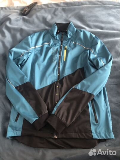 Лыжная разминочная куртка swix