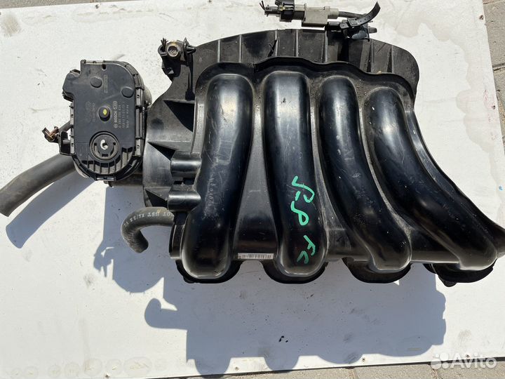 Коллектор впускной на хундай Солярис