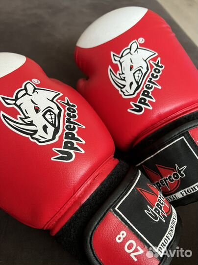 Боксерские перчатки 8 oz