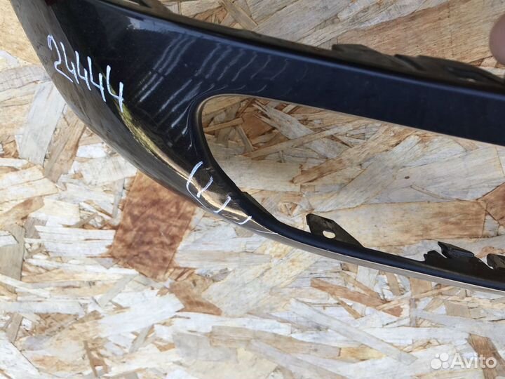 Накладка правой птф Volkswagen Touareg 2 2014-2018