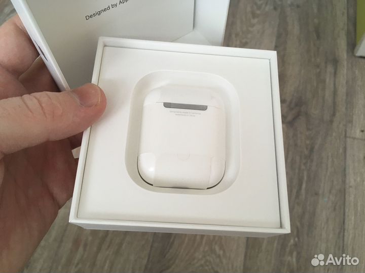Кейс новый AirPods оригинал