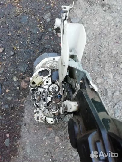 Стоп сигналы. Замок двери Тойота