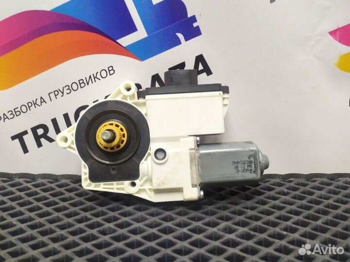 Моторчик стеклоподъемника левый Man TGS, Man TGX