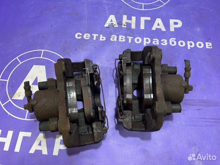 Суппорта передняя Opel Astra H Z16XER 2007