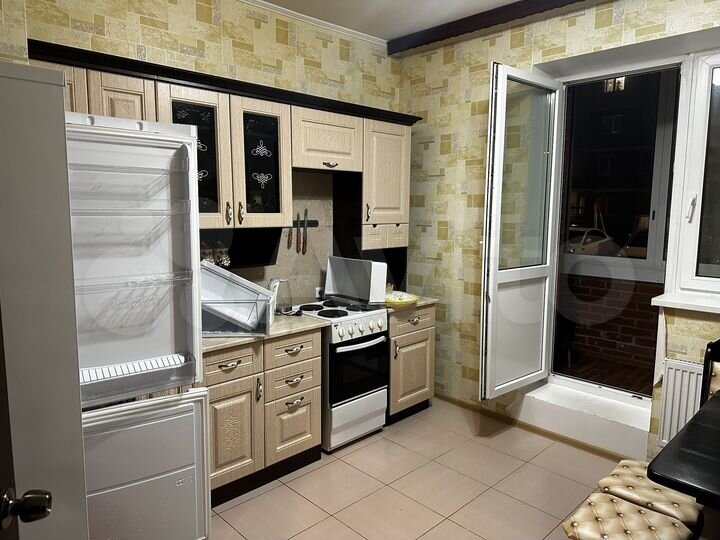 1-к. квартира, 37 м², 1/14 эт.