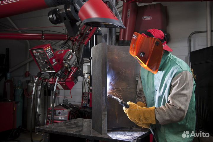 Требуются сварщики на производство. Вахта