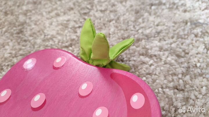 Вешалка Клубничка Kidkraft