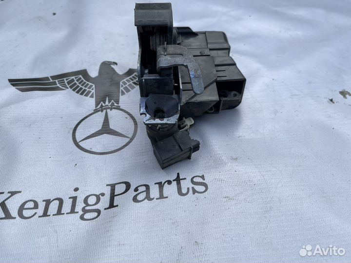 Замок левой двери clk w208