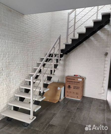 Лестница на второй этаж
