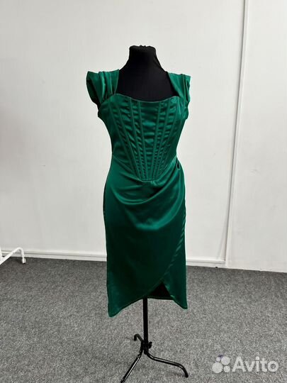 Платье женское вечернее 46 размер