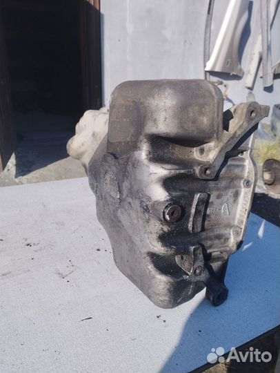 Поддон двигателя D24T Volvo 760, 940 VW LT