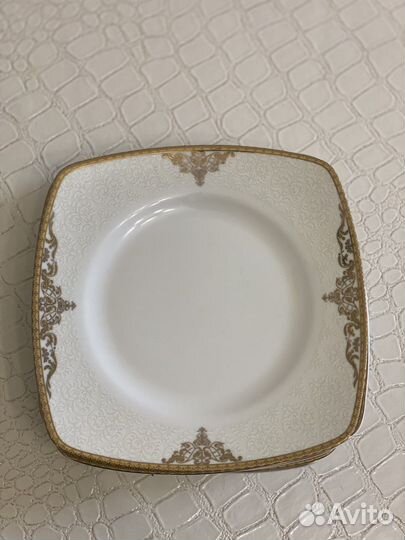 Тарелки 24 персон