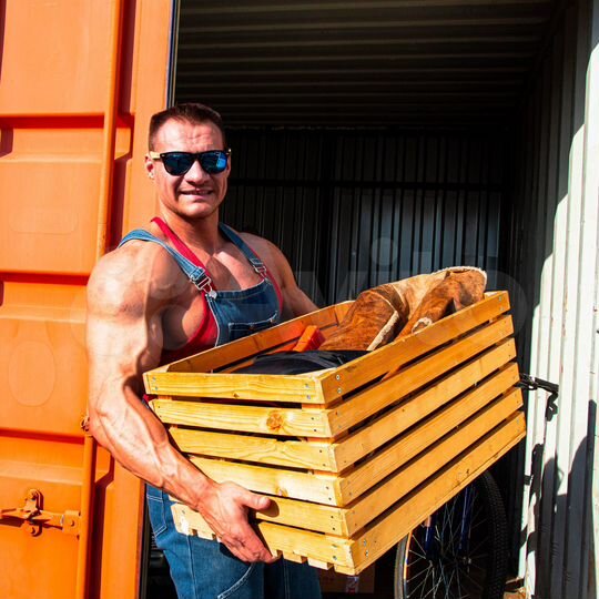 Ячейки 3.5 м² на Маршала Новикова