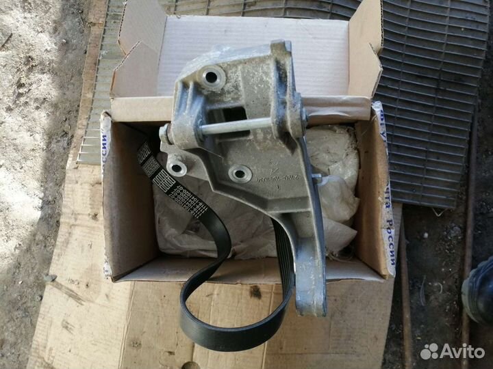 Кронштейн генератора ваз гранта 2190