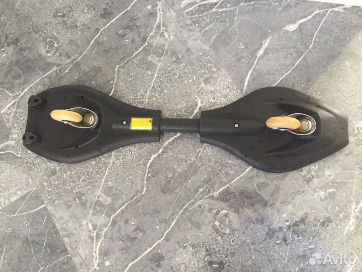 Роллерсёрф (двухколёсный скейтборд)