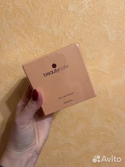 Парфюмерная вода женская