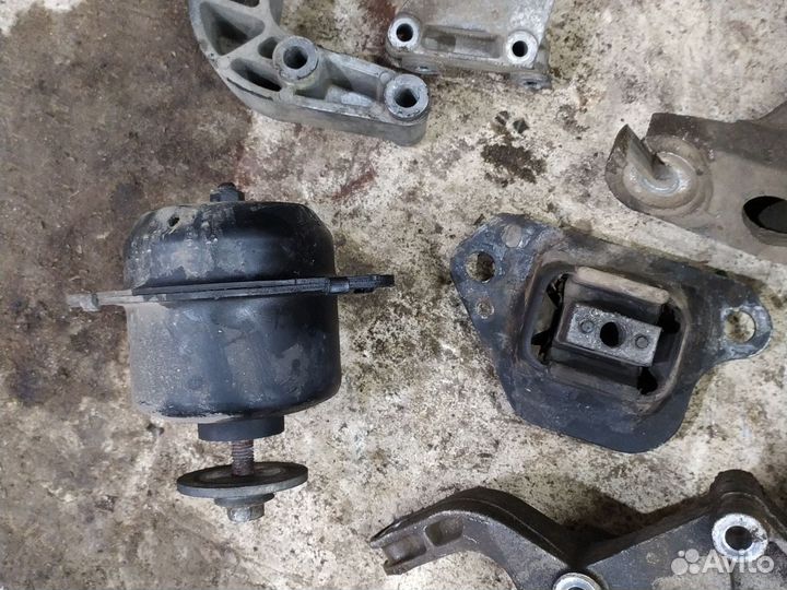 Кронштейн Сааб 9.5