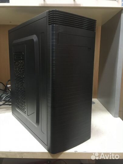Intel Core i3-6100 3.7 GHz/2core