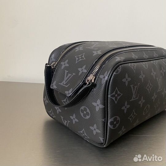 Косметичка louis vuitton Dopp Kit