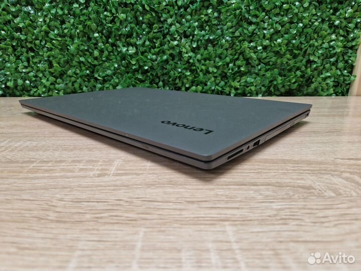 Ноутбук Lenovo