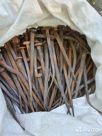 Кованые гвозди старинные 19 век