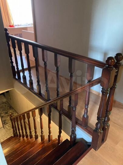 Коттедж 215 м² на участке 7 сот.