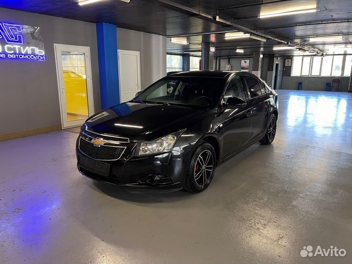 Chevrolet Cruze 1.6 AT, 2010, 160 000 км