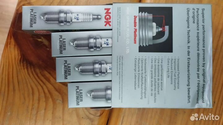 Свеча NGK plfr5a-11 оригинальная (6240)