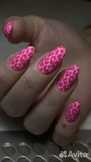 Маникюр/педикюр