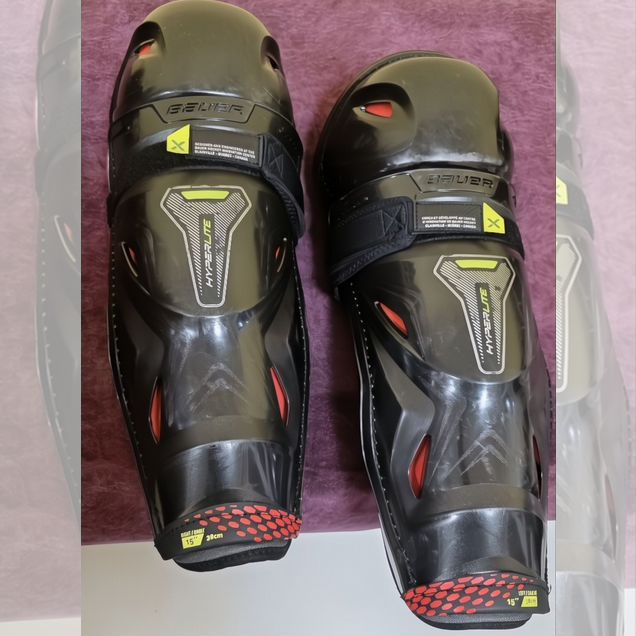 Щитки хоккейные Bauer Vapor Hyperlite SR 15