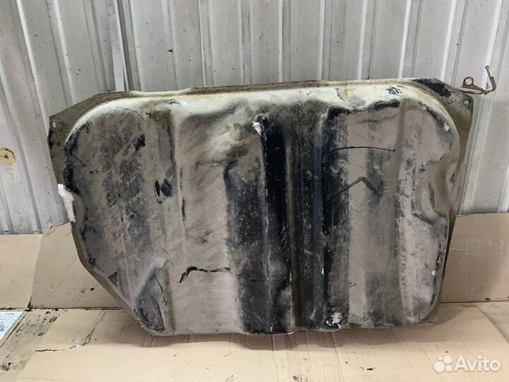 Бак топливный toyota corolla AE100