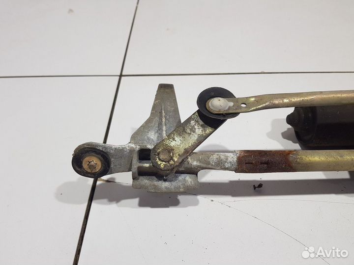 Трапеция стеклоочистителей с моторчиком