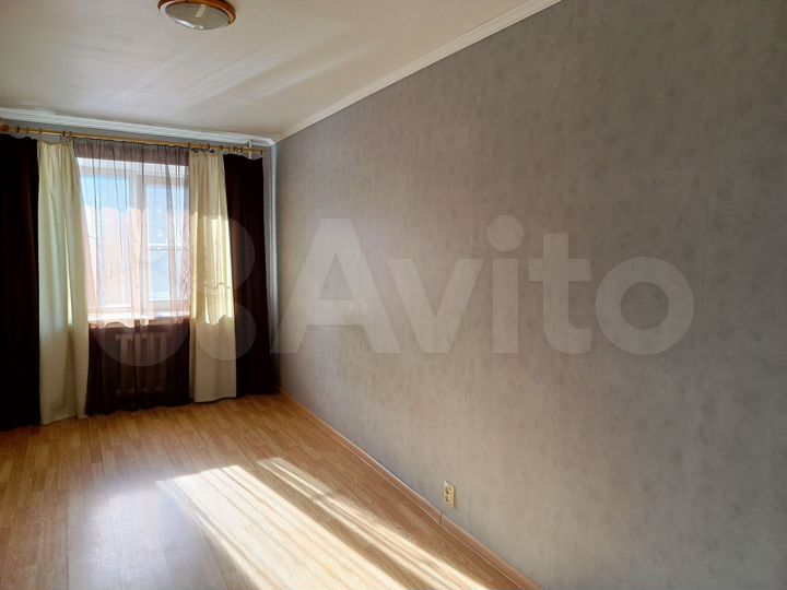 2-к. квартира, 43 м², 3/5 эт.