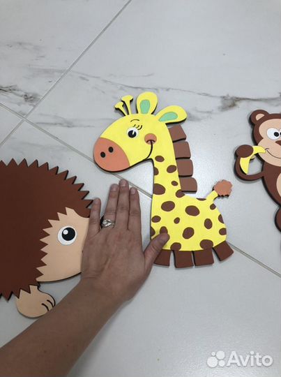 Панно на стену в детской, фигурки животных