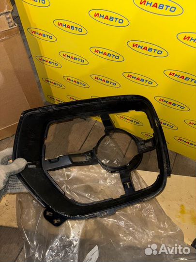 Кронштейн фары противотуманной Bmw X6 E71