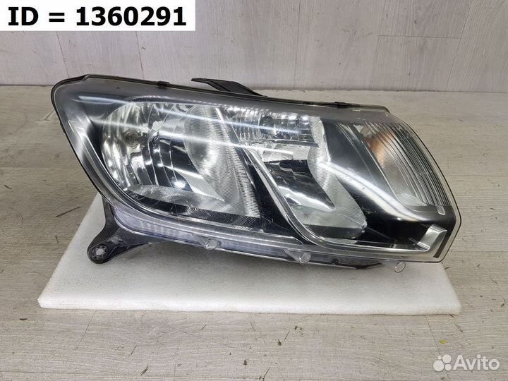 Фара правая Renault Logan