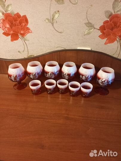 Набор фужеров и рюмок