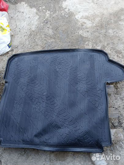 Коврик в багажник Ауди Q7