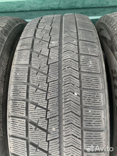 Bridgestone Blizzak VRX 215/60 R17 96Q