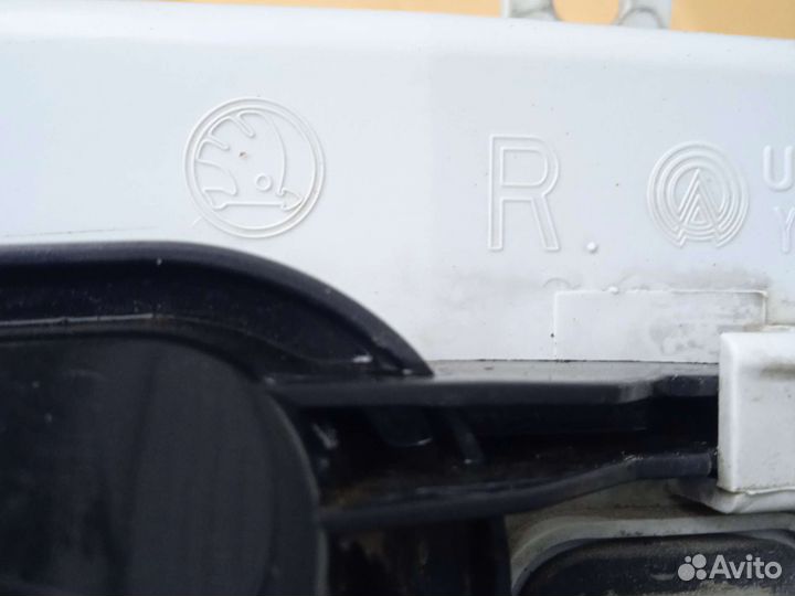 Фара правая Шкода Октавия Тур (Оригинал)