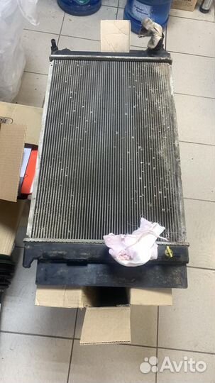 Радиатор оригинал Toyota Corolla 150