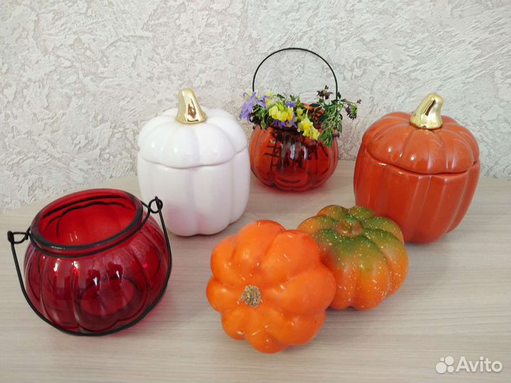 Тыквы из стекла и керамики