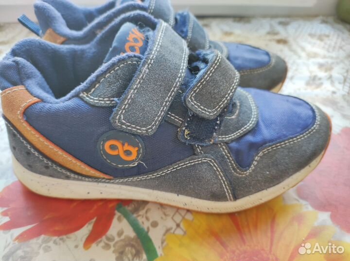 Кроссовки р-р 33