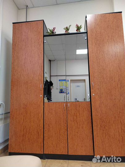 Шкаф стенка