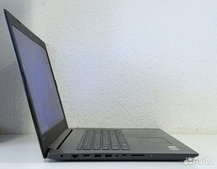 Lenovo 17’’(Intel 2.30GHz/8gb/MX110 2gb/SSD 256gb