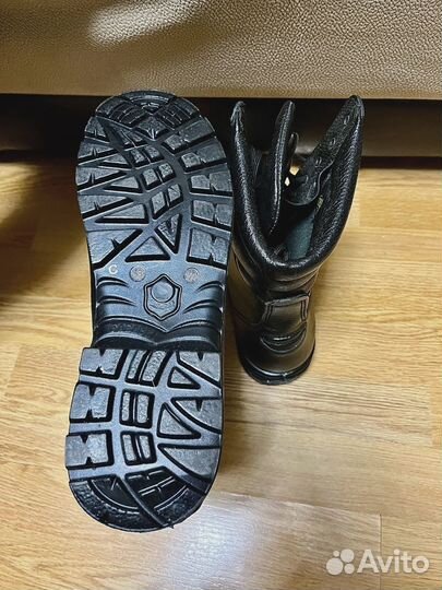 Берцы уставные, натуральная кожа,размер 43. Новые