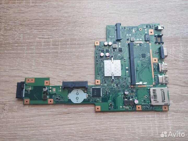 Ноутбук Asus x553m На запчасти(разбор)